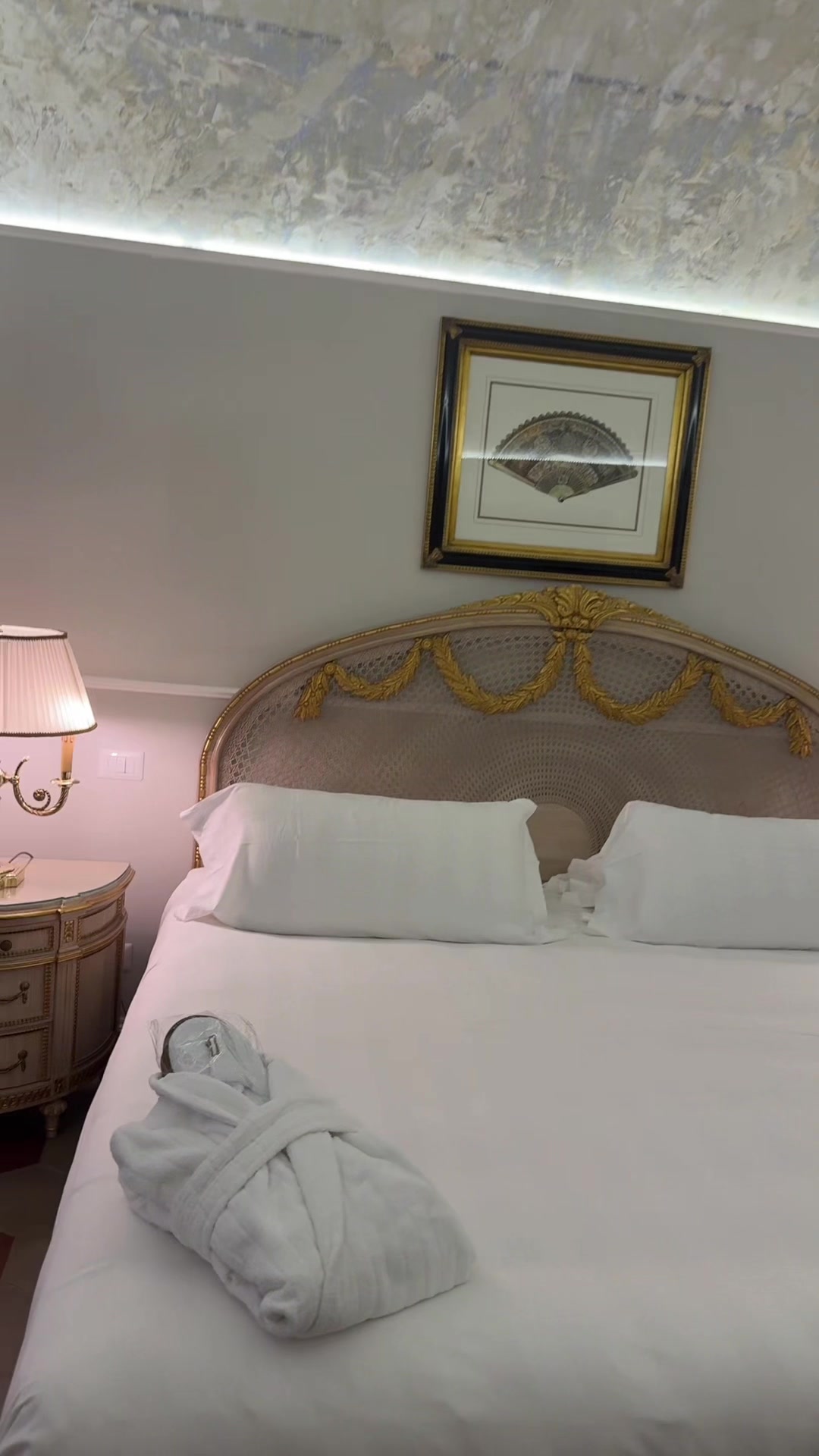 I loved this hotel! Loved the bed and great customer service! #homestretchinteriors #rome #travelrom