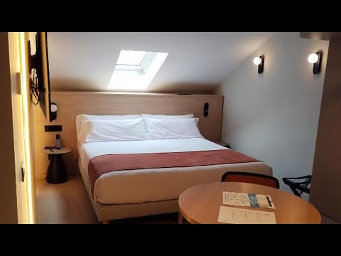 Aparthotel Atenea Calabria | Barcelona, Spain | Hotel Review
