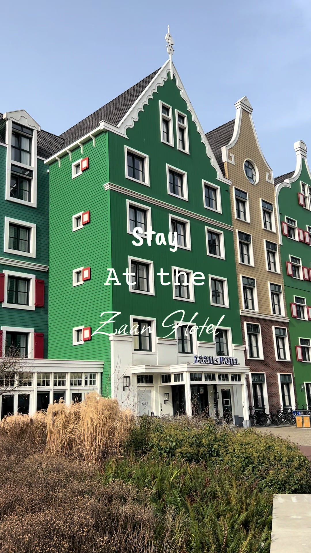 The Zaan Hotel Amsterdam Zaandam is a stylish and modern hotel located just steps from Zaandam Railw