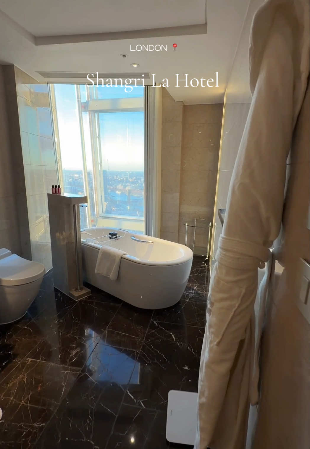 how I spent my new year🧘🏾‍♀️ @Shangri-La The Shard, London #theshard #fyp #londonhotel
