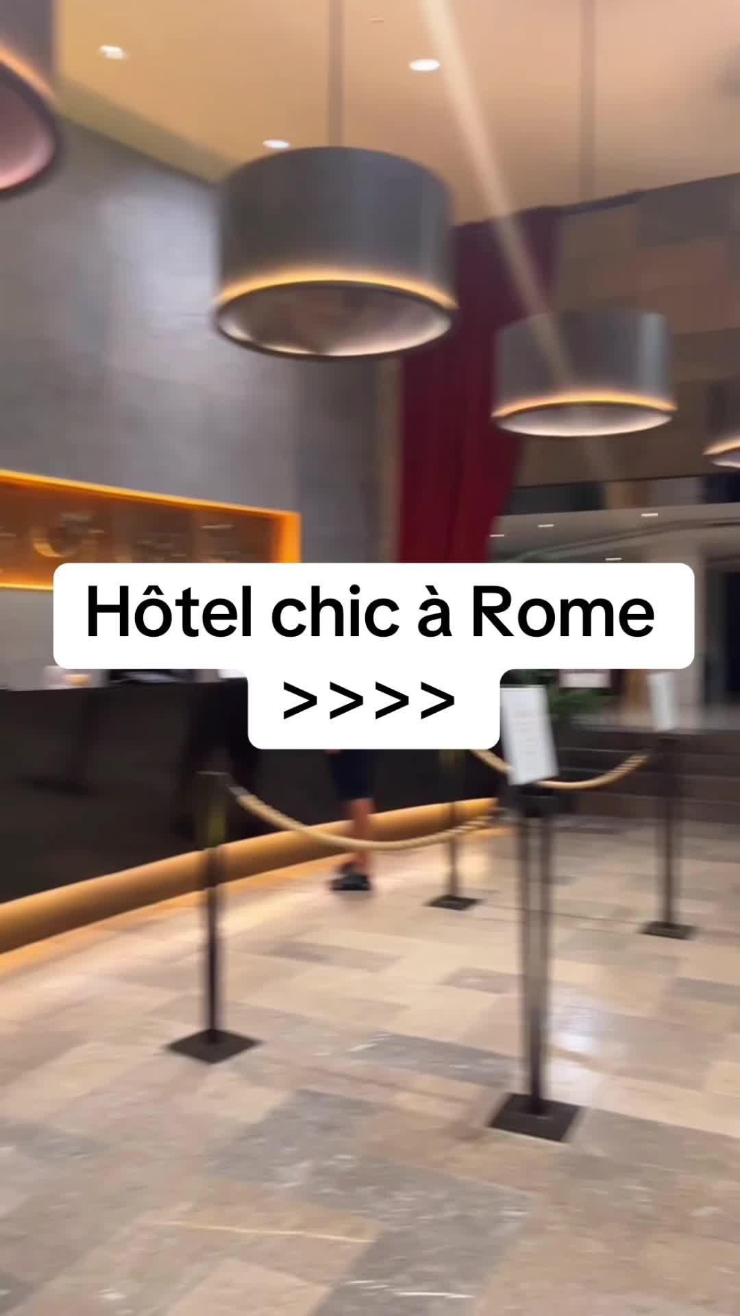 Hôtel chic à Rome :  l’hôtel A.Roma lifestyle.  
Il ya un spa , un restaurant avec buffet à volonté 