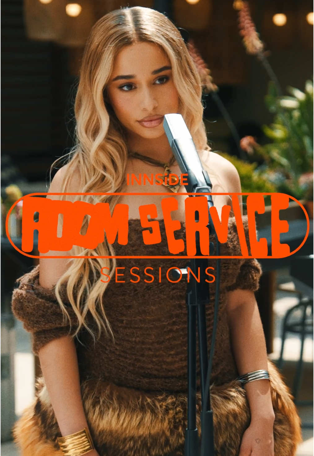 ROOM SERVICE SESSION 002 - LUA DE SANTANA
Breakfast doesn’t get boujier than this ❤️
#RoomServiceSes
