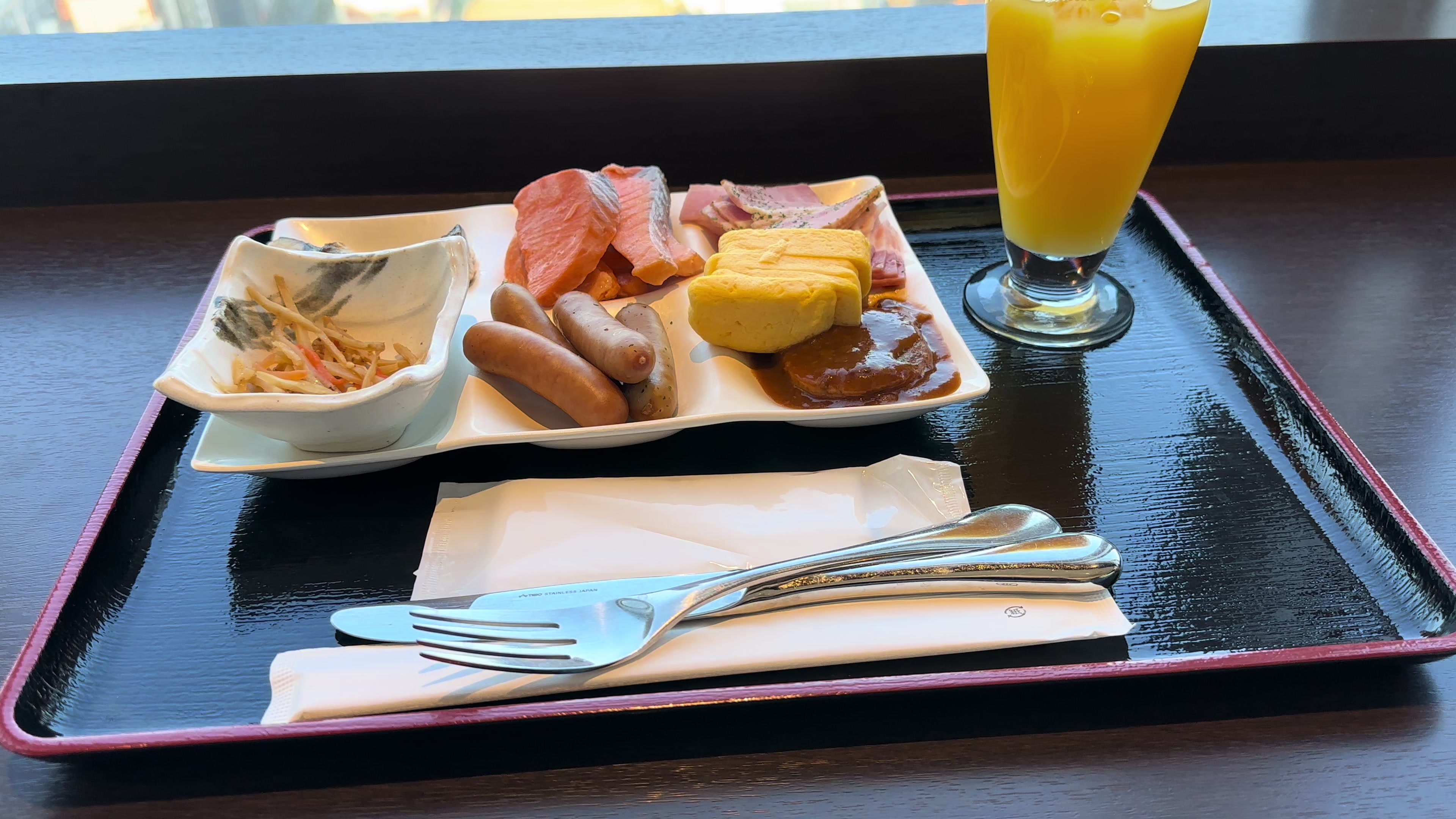 おはよう
📍 Ryogoku APA Hotel Tokyo 
#japan #tokyo #apa #radwimps #yourname
