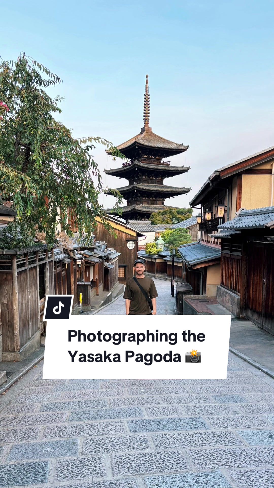 Testing out how early you need to wake up get that perfect shot in front of the Hokan-ji Temple (Yas