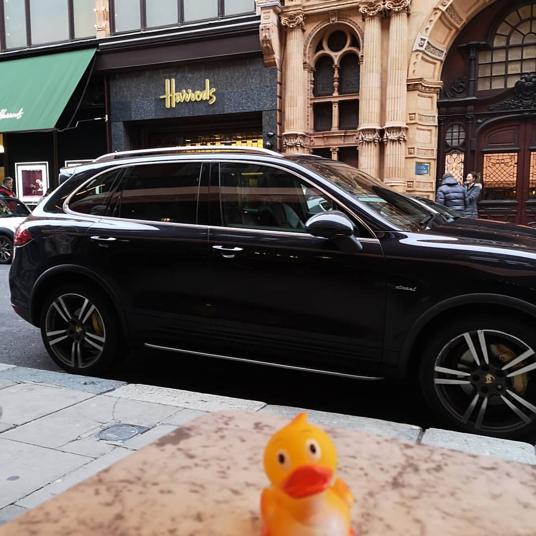 Edwin on tour #apexcityoflondonhotel #apexhotels #edwinontour