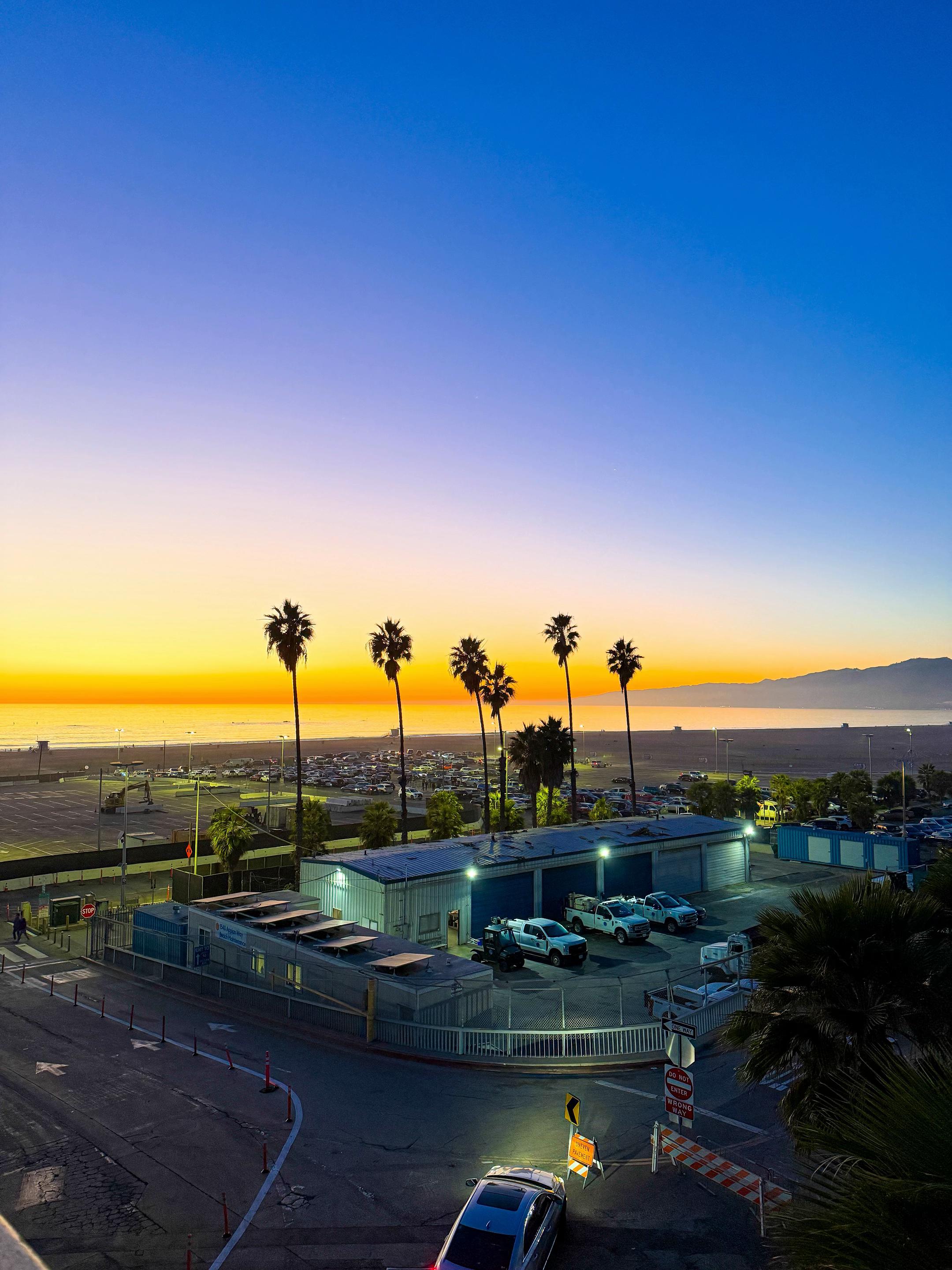 Planning a trip to Santa Monica? Make sure to stop by the Santa Monica Pier! You can't miss the icon