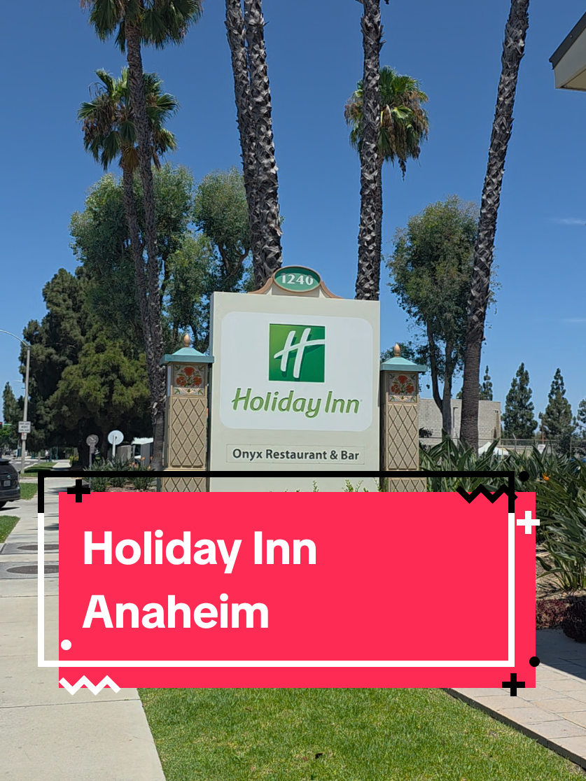 Here's another Disneyland good neighbor hotel I would definitely recommend. Holiday Inn Anaheim #dis