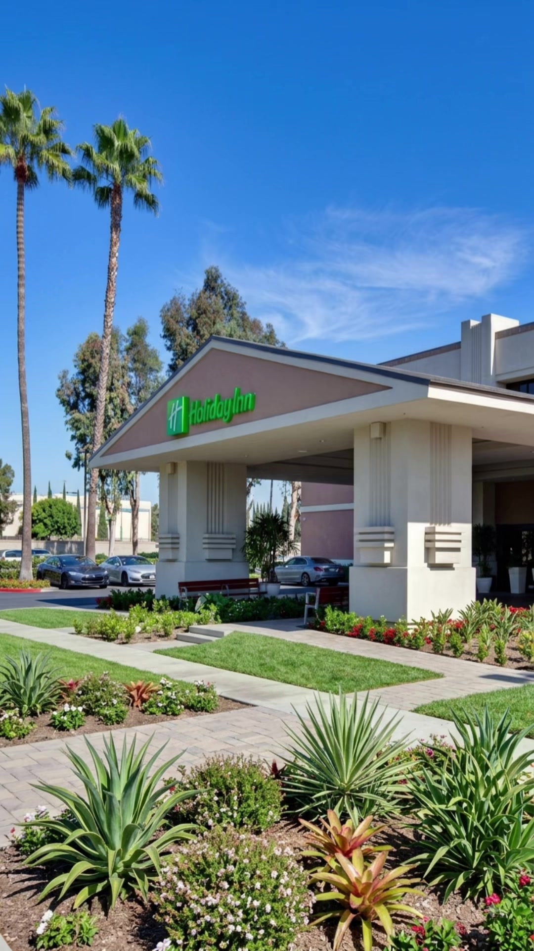 Holiday Inn Hotel & Suites Anaheim by IHG 1240 S Walnut St, Anaheim, CA, 92802, United States.      