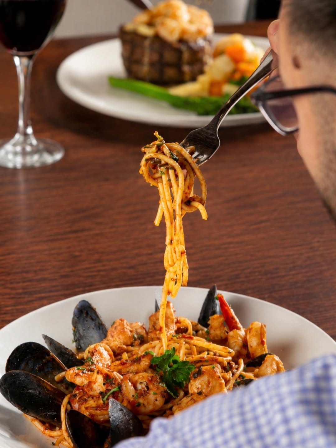 Your Tuesday and Wednesday plans just got 15% better. 🍽️

@pubperksaus members get 15% off the enti
