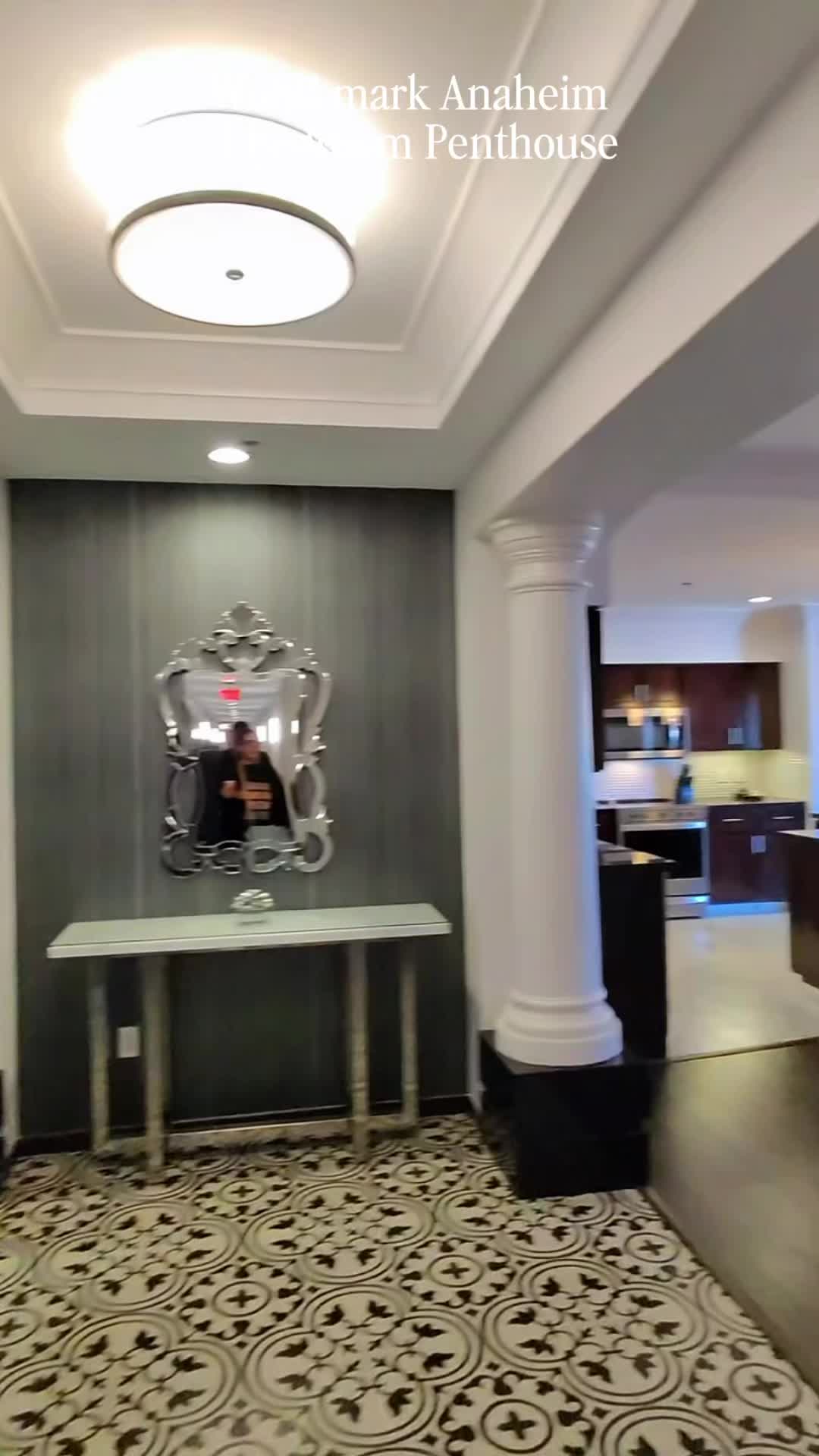 I stayed at the Wyndham Anaheim for a family trip and overall had a really solid experience. The big
