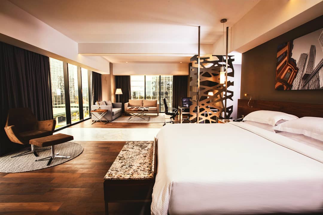 Reserva hoy tu master suite, que con un espacio de 62 metros cuadrados tiene el confort que estás bu