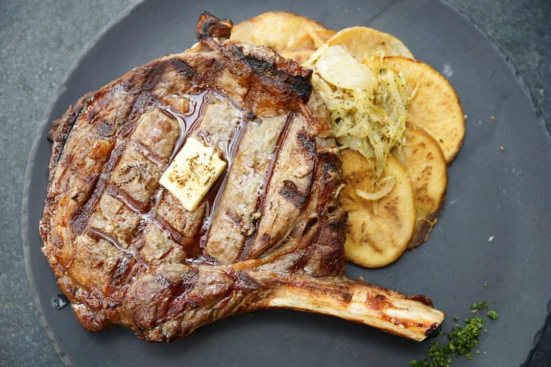 "Nadie cocina tan rico como nuestros chefs de la #ReformaUno. Ven a probar los platillos más ricos d