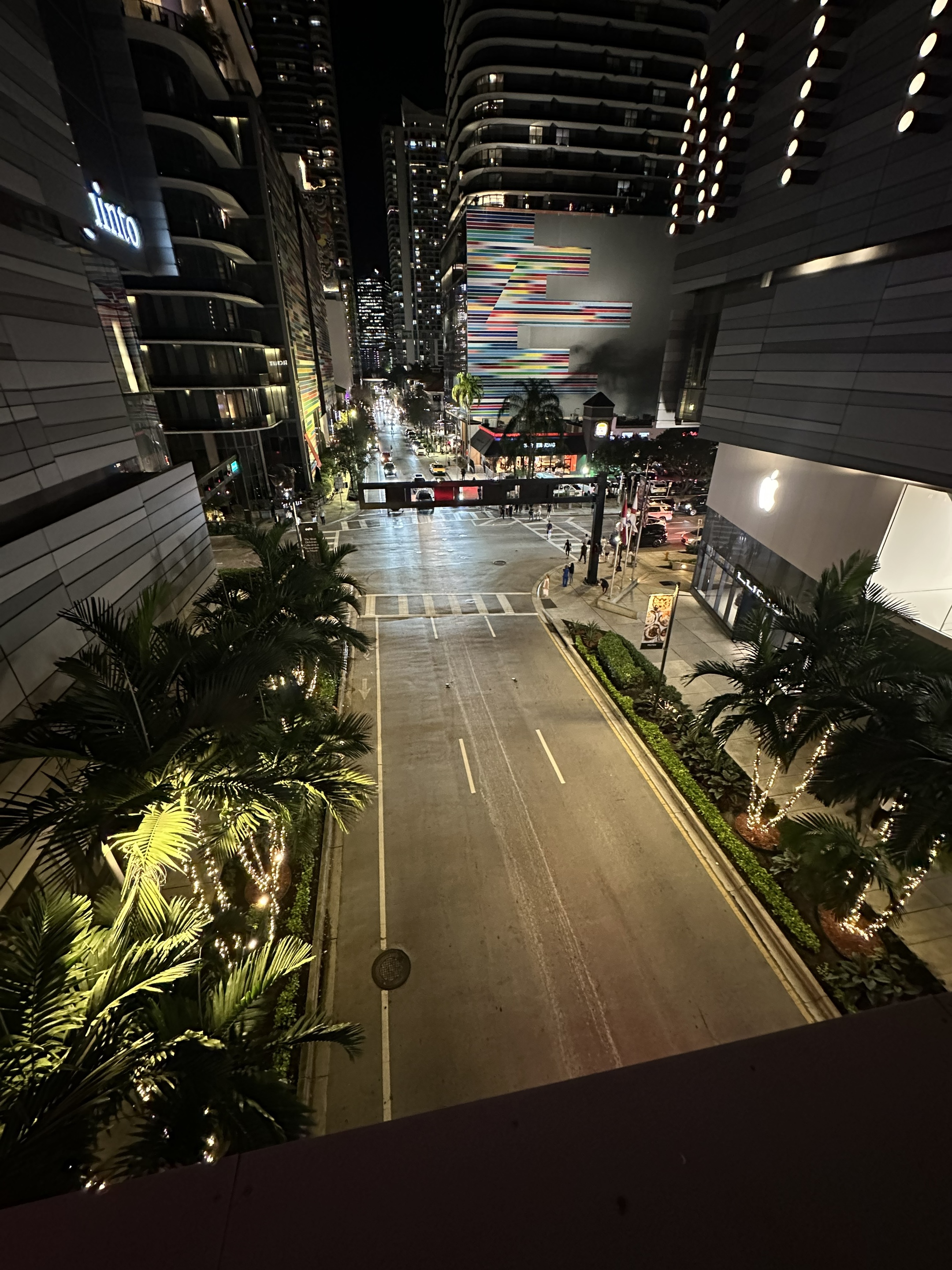 #miami #miamivibes #miamibeach #brickell #brickellmiami #florida #wheretostay #citizenM #hotels #hot