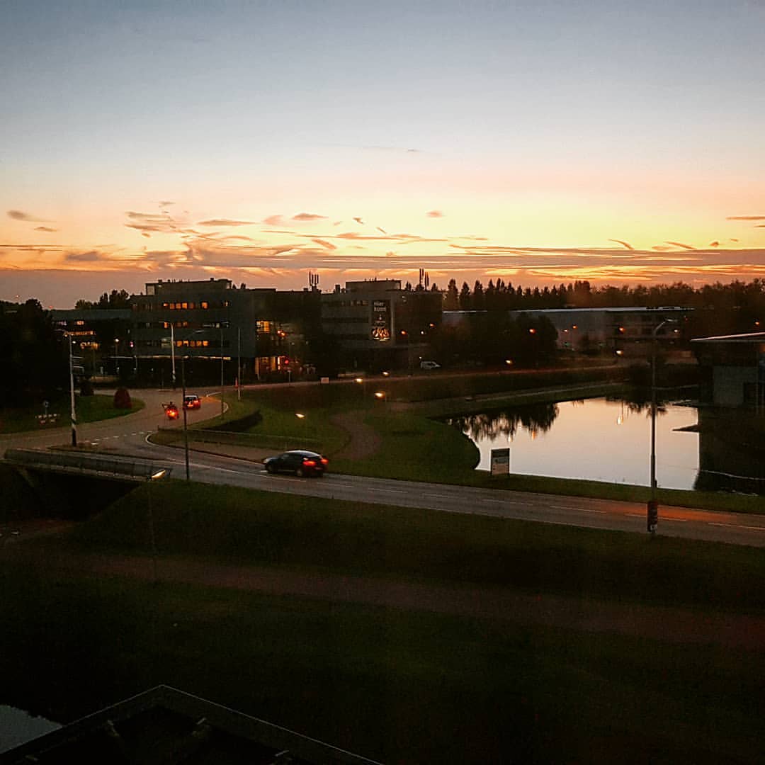 #hotel #parkplazaamsterdamairport #worklife #sunset #amsterdam