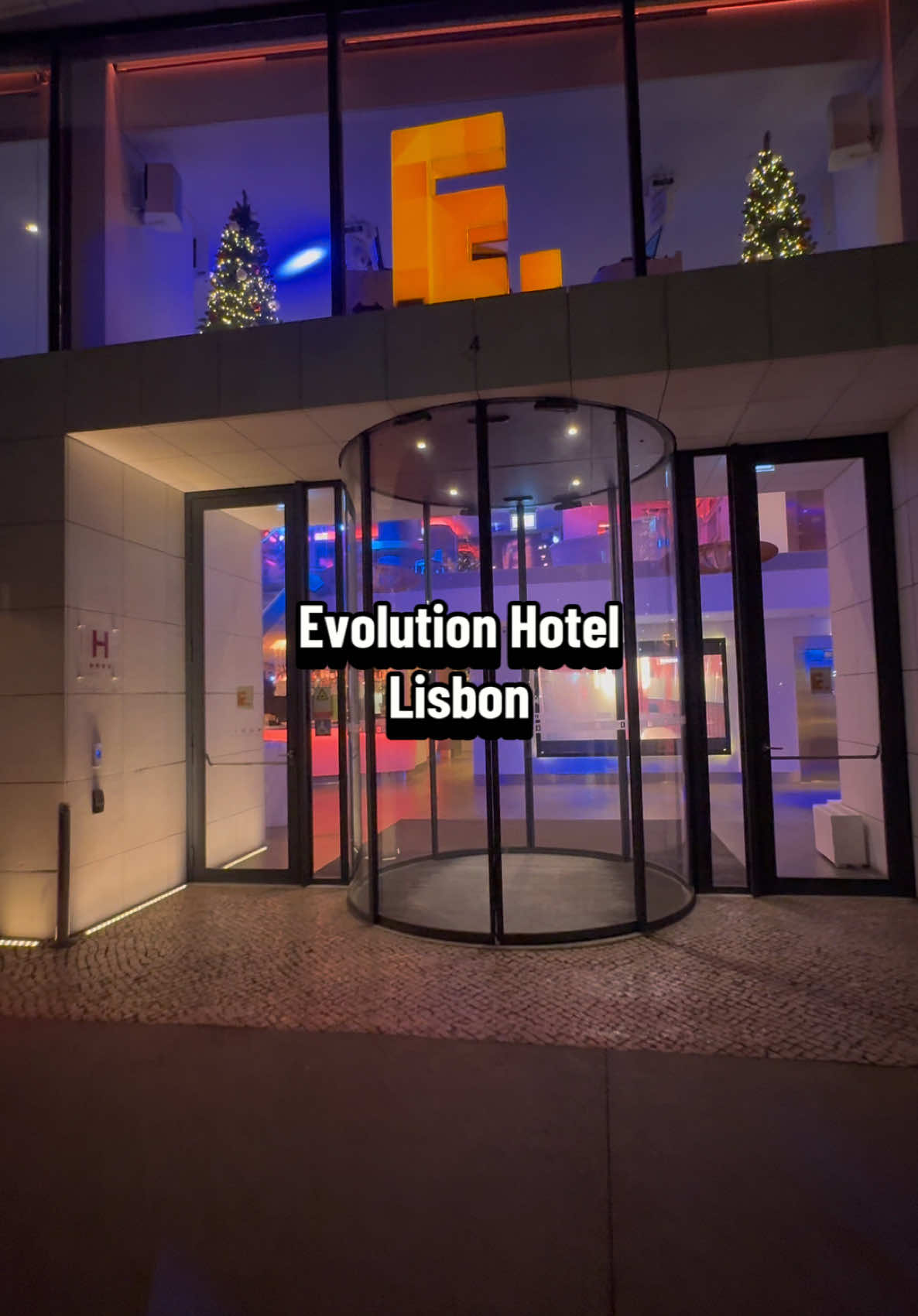 Stayed here during my recent work trip to Lisbon. Mostly a pleasant experience but I wasn’t happy wi
