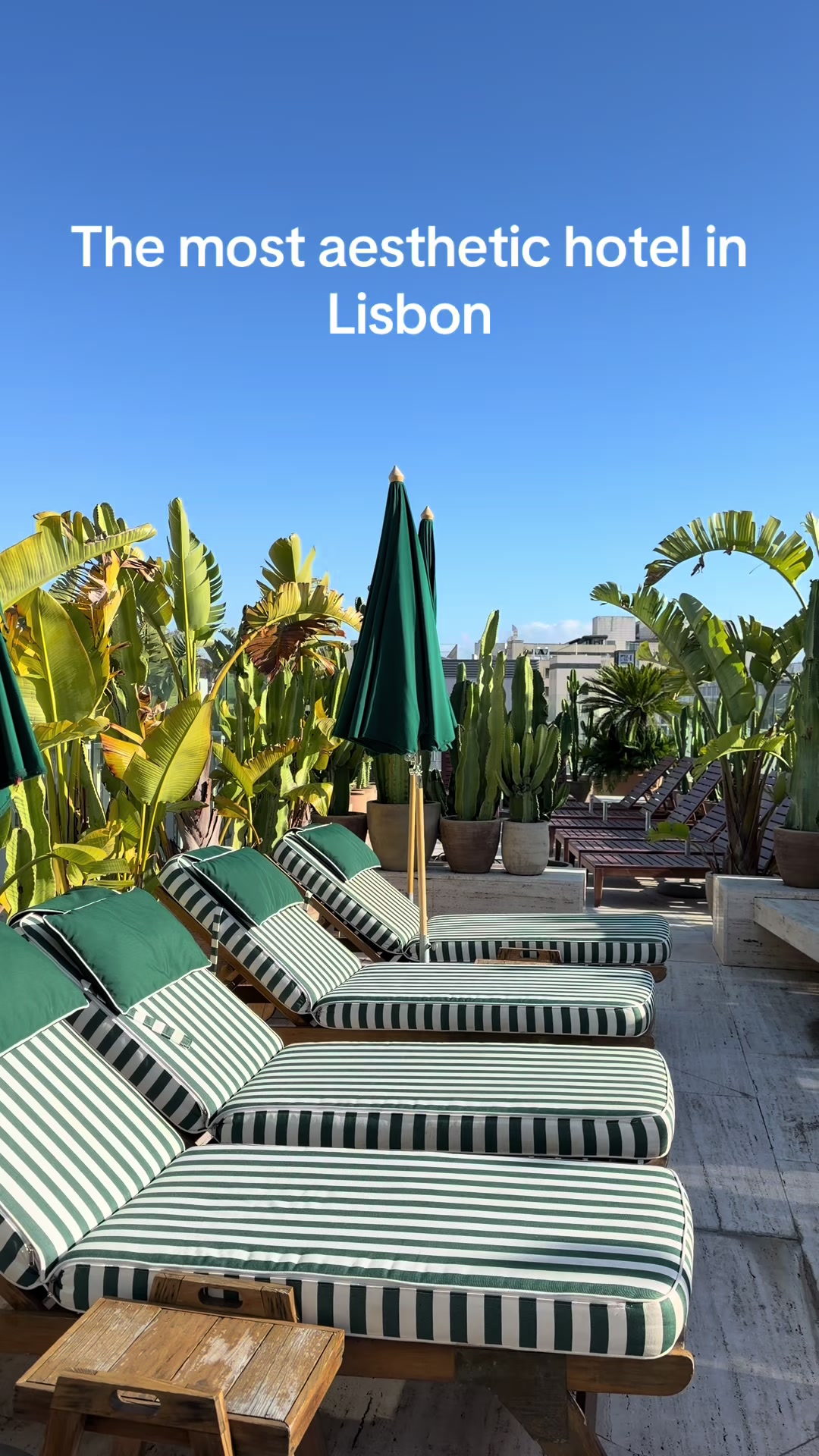 My favourite place to stay everything is so pretty #lisbon #lisbonhotel #lisbonweekend #lisbontravel