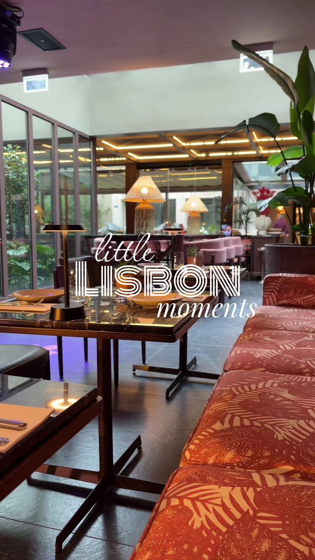 Just a quick bite before heading to the Ismaili Center, but honestly… this little spot at our hotel 