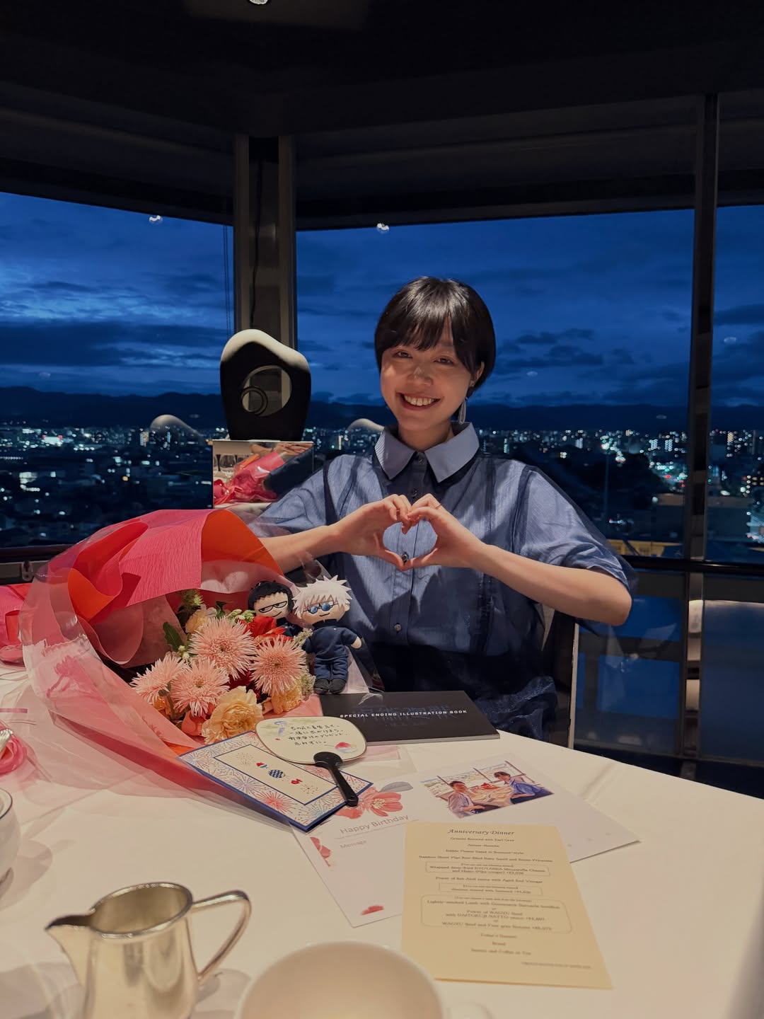 おめでとう誕生日🎂
今年很特別在京都過了34歲的生日
日子依舊平凡的早上去學校上課，下課回家睡個午覺

醒來的時候收到先生的禮物🎁居然是我一直沒時間去逛的Hare全套🥳我好開心

去了京都車站附