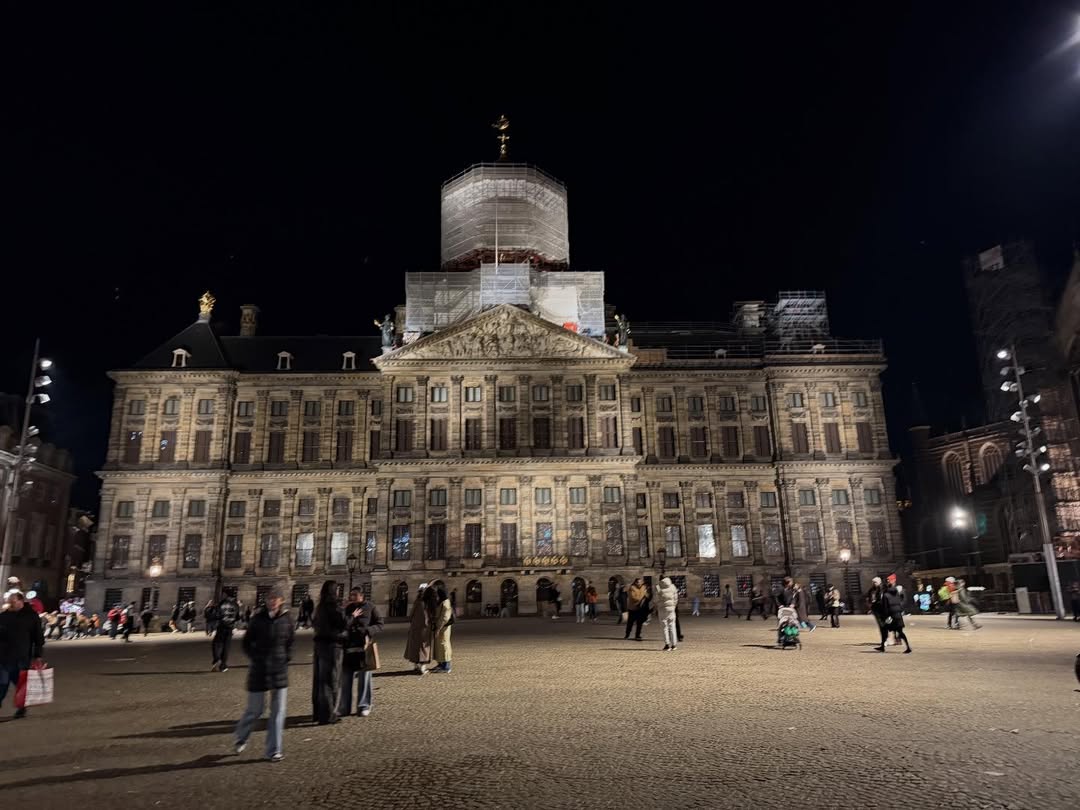 🇳🇱Amsterdam, a beautiful city with so much history  #amsterdam #amsterdamcity #tivolidoelenamsterd