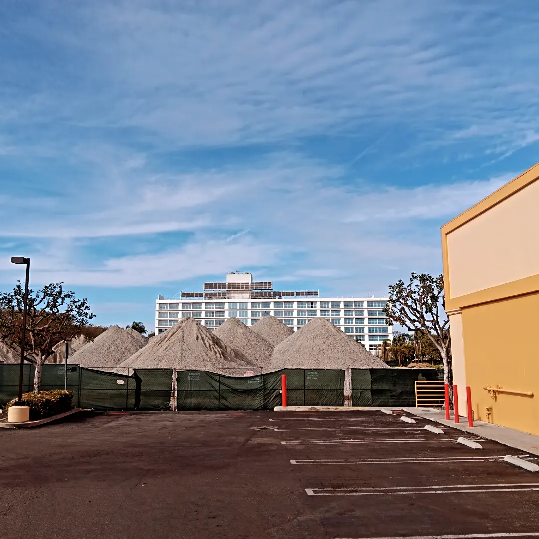 Mitsuwa Market Torrance update: the old location is now a pile of gravel, the new food court is pret
