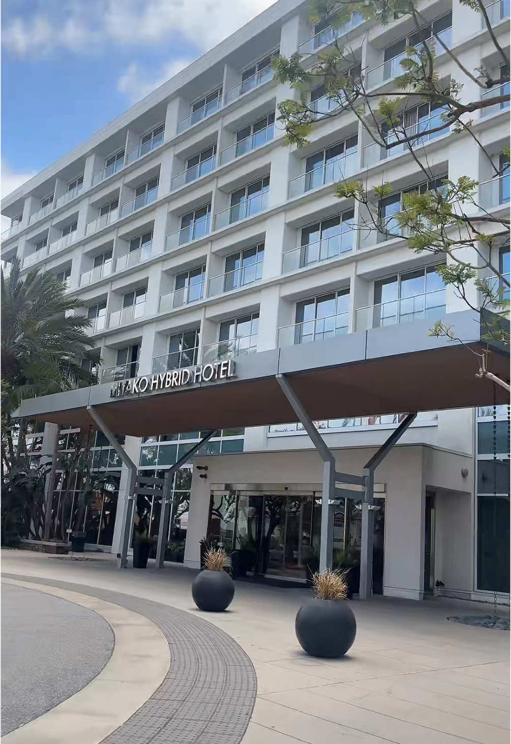 The cutest, most clean hotel 🪴#fyp #miyakohotel