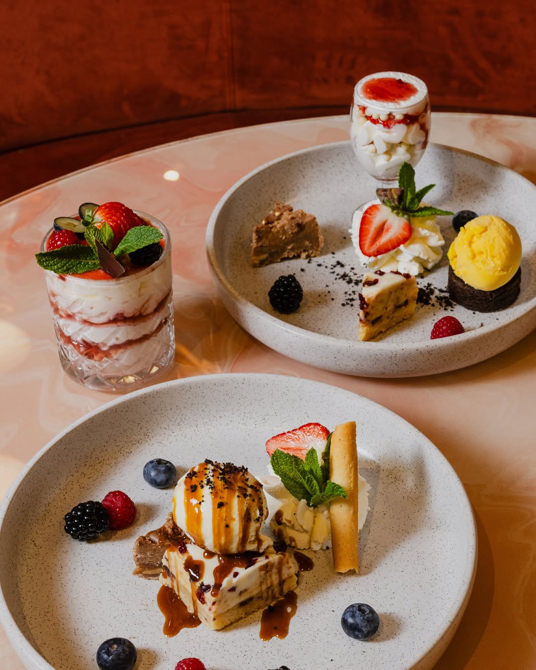 Vier samen Moederdag bij ons 🌸

Ontdek ons ​​menu tijdens een ontspannen brunch, lunch of diner, me