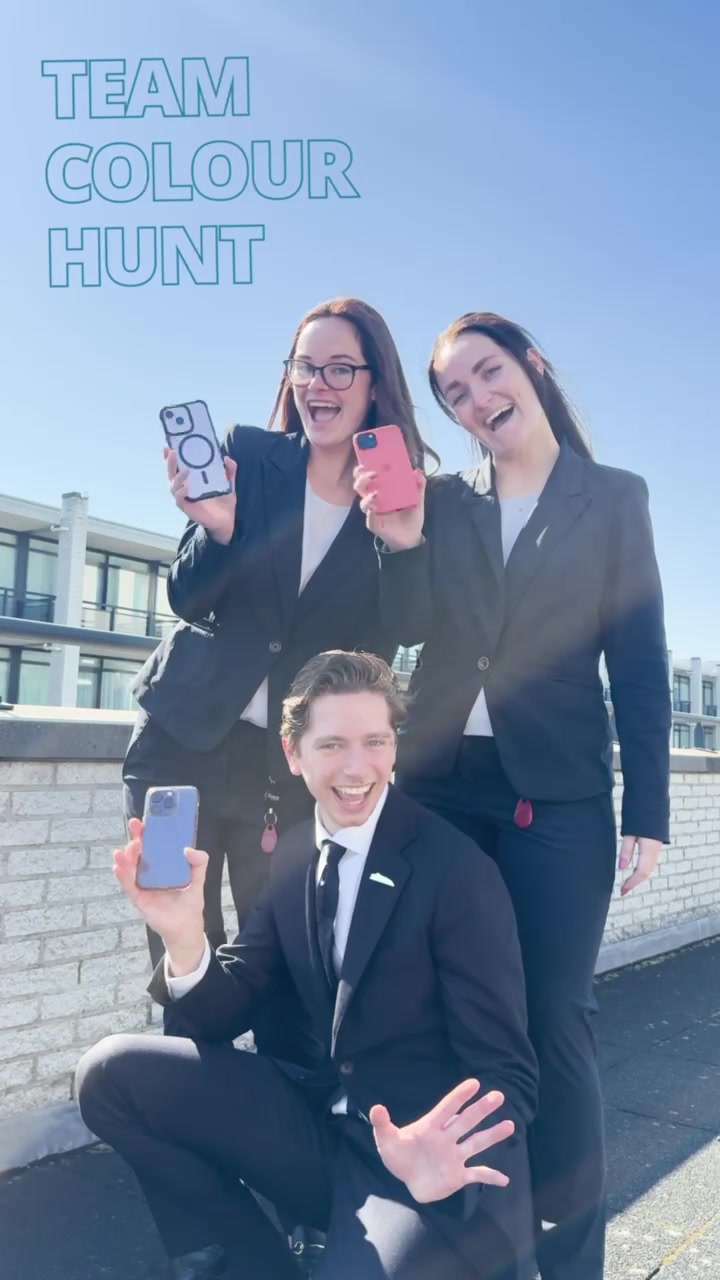 Ons team neemt het tegen elkaar op! 🏆

Barry, Jody en Nikki hebben het hotel verkend en hun favorie