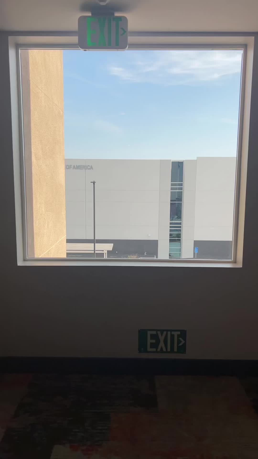 Ayres Hotel Realto California #ayreshotel #realto #california #hotelroom #vacation #viral #parat #fy