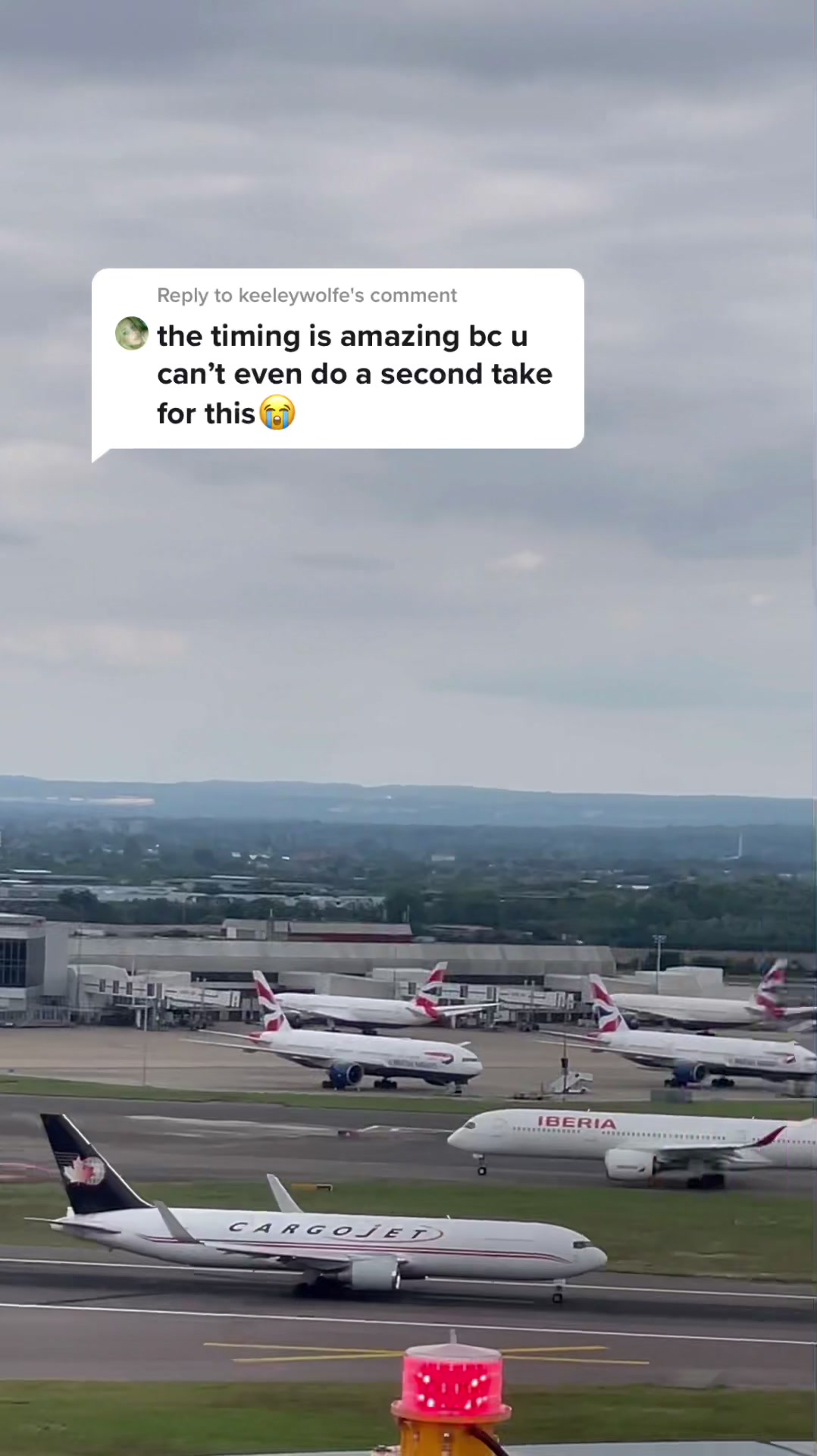 Reply to @keeleywolfe there’s literally hundreds of them 😁 #londonheathrow #hiltongardeninnleiden