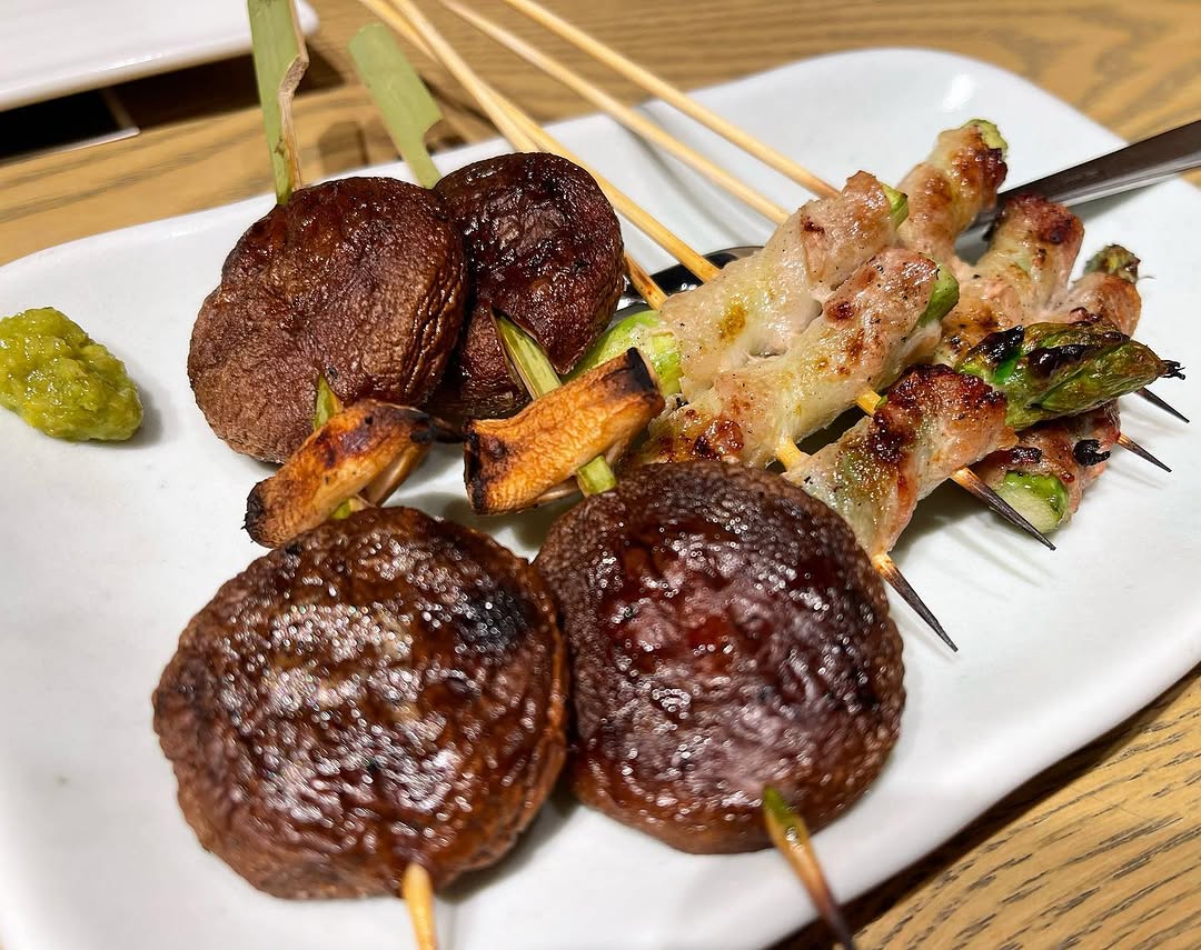 九州のご飯屋さん　うまや　その1

おすすめされて行ってきました！

ちくわの中にポテサラ入れてあげたやつ。タルタルソースたっぷりつけて食べるらしい笑

サービスもよく、どれも美味しかったです✨

#