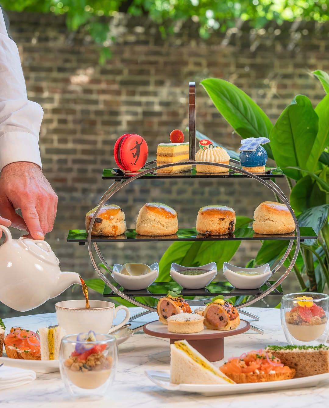 🫖 The beautiful game, beautifully served.
 
The Beautiful Game Afternoon Tea at @originkensington -