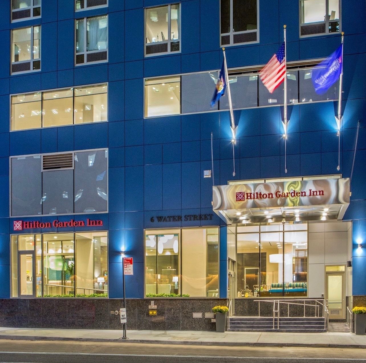 🏨Hilton Garden INN NYC Financial Center/Manhattan Donwtown !
⭐️⭐️⭐️
@hiltongardeninnnyc 

📍6 Water