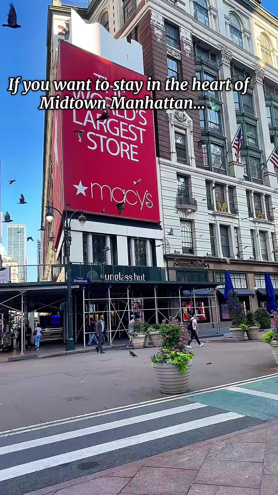 Staying in the heart of Midtown Manhattan makes exploring NYC so much easier 🗽✨ Hilton Garden Inn N