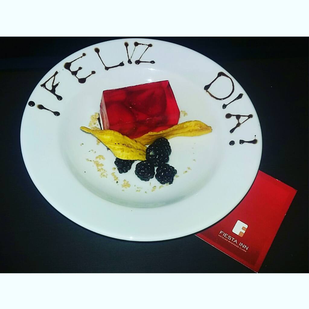 Que hermoso detalle 👌💛, De parte del personal de A & B de Fiesta Inn Insurgentes Sur, Gracias por 