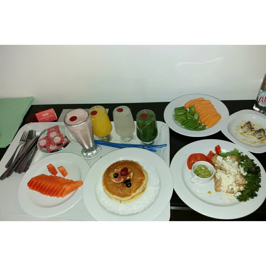 #Breakfast 😍😍
#family #champions #good #moments #foodlover #fiestainninsurgentessur #love #food #f