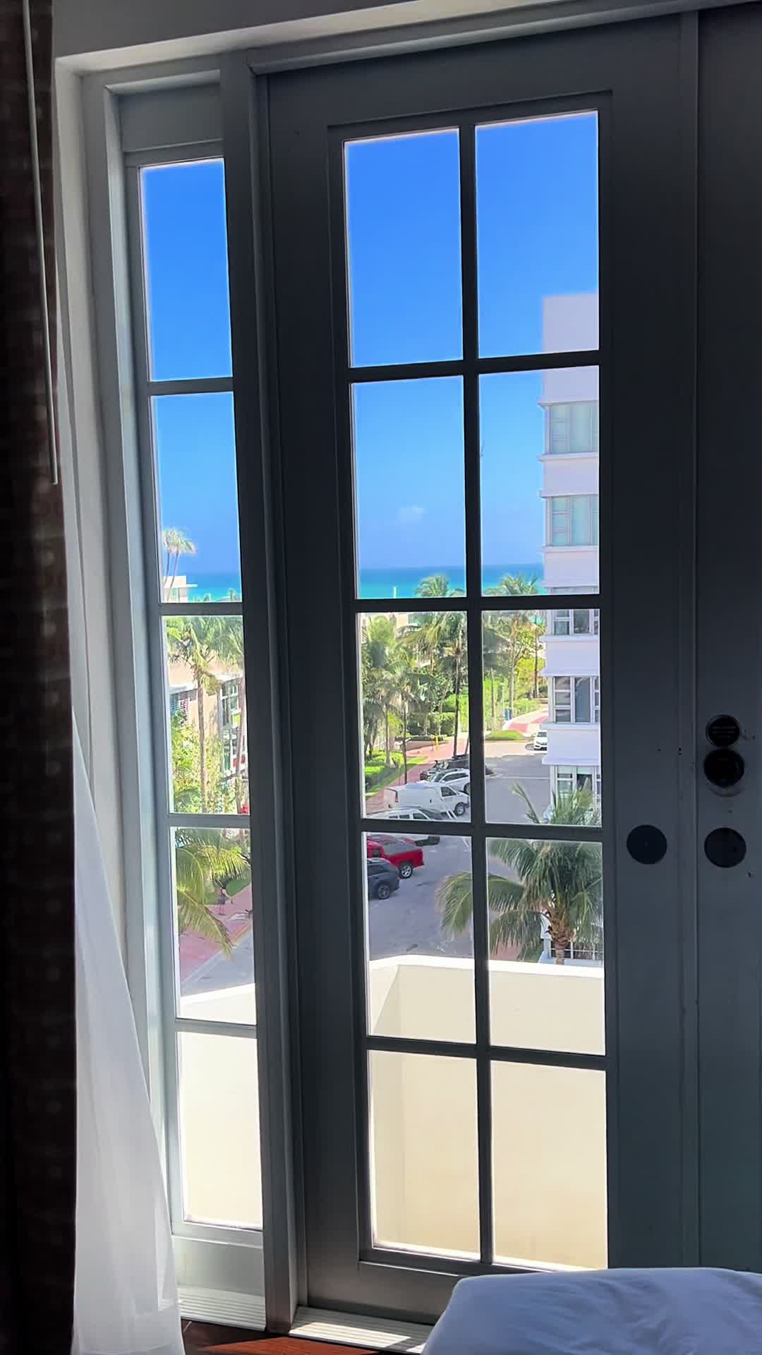 Miami ❤️ #miamibeach #traveltok #hotelcroydon