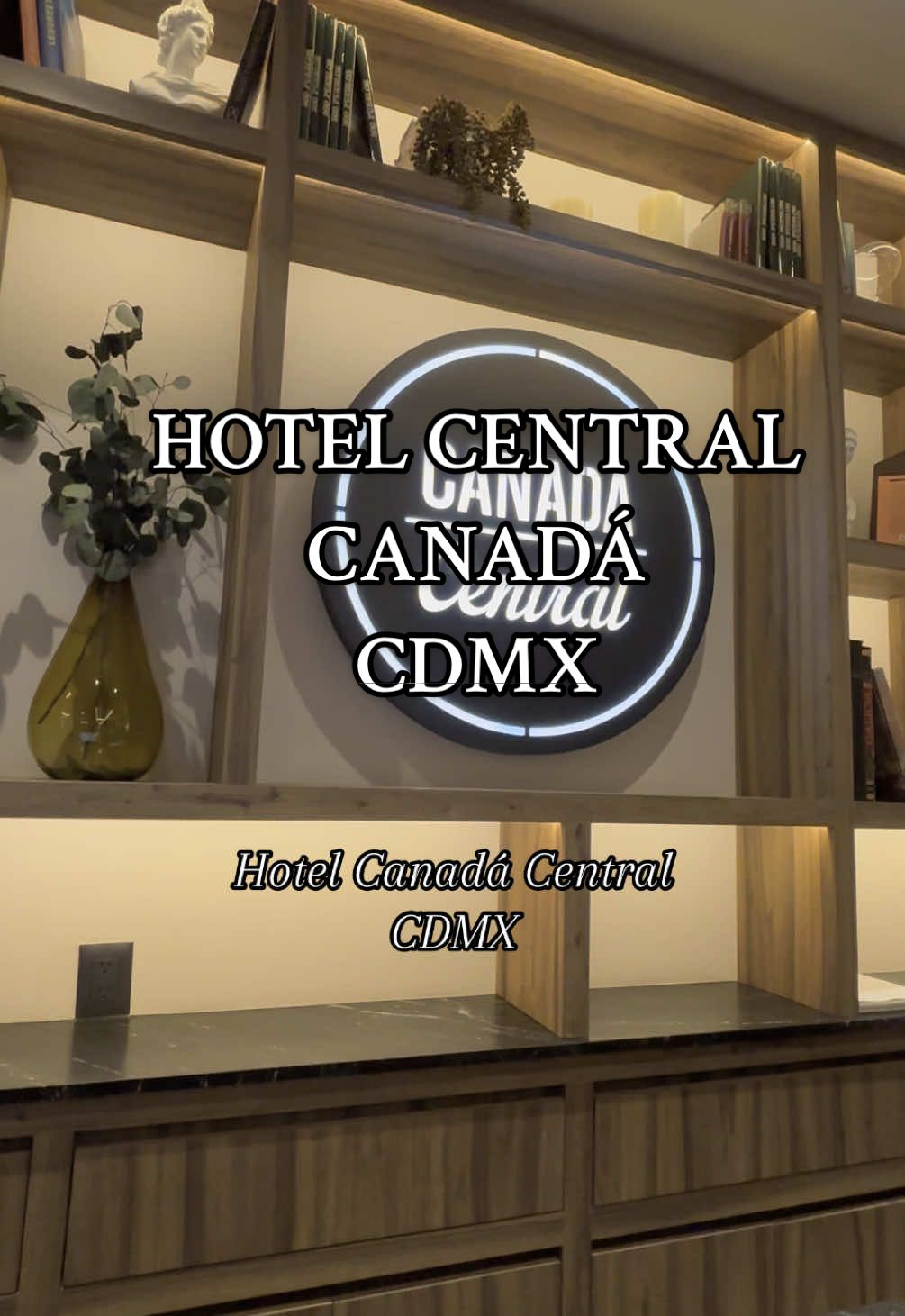 the cutest hotel & perfect location in Mexico City 🇲🇽 located at El Zocalo📍Hotel Canada Central🇨