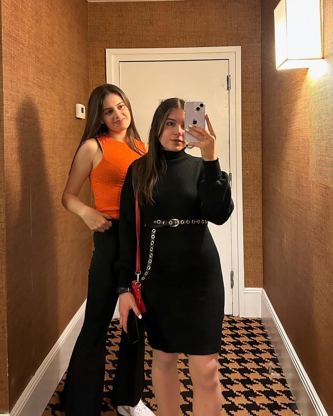 By day or by night, our rooms are the backdrop to your best moments. Share your #MirrorSelfie and sh