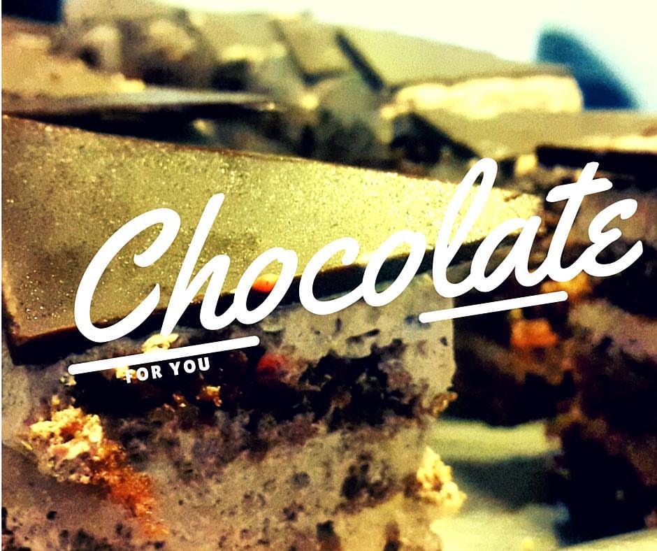 Complacemos todos sus antojos. #hotelsuitespf  #chocolatecake #dessert #foodporn #foodpic #yummy #in