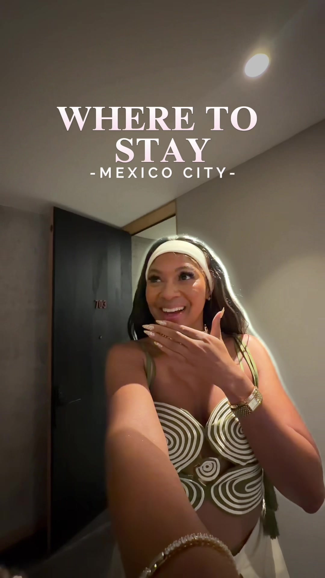 If boutique hotels are your thing, 𝒔𝒂𝒗𝒆 𝒕𝒉𝒊𝒔 𝒐𝒏𝒆 for your time in Mexico City. ✨🇲🇽

Dur