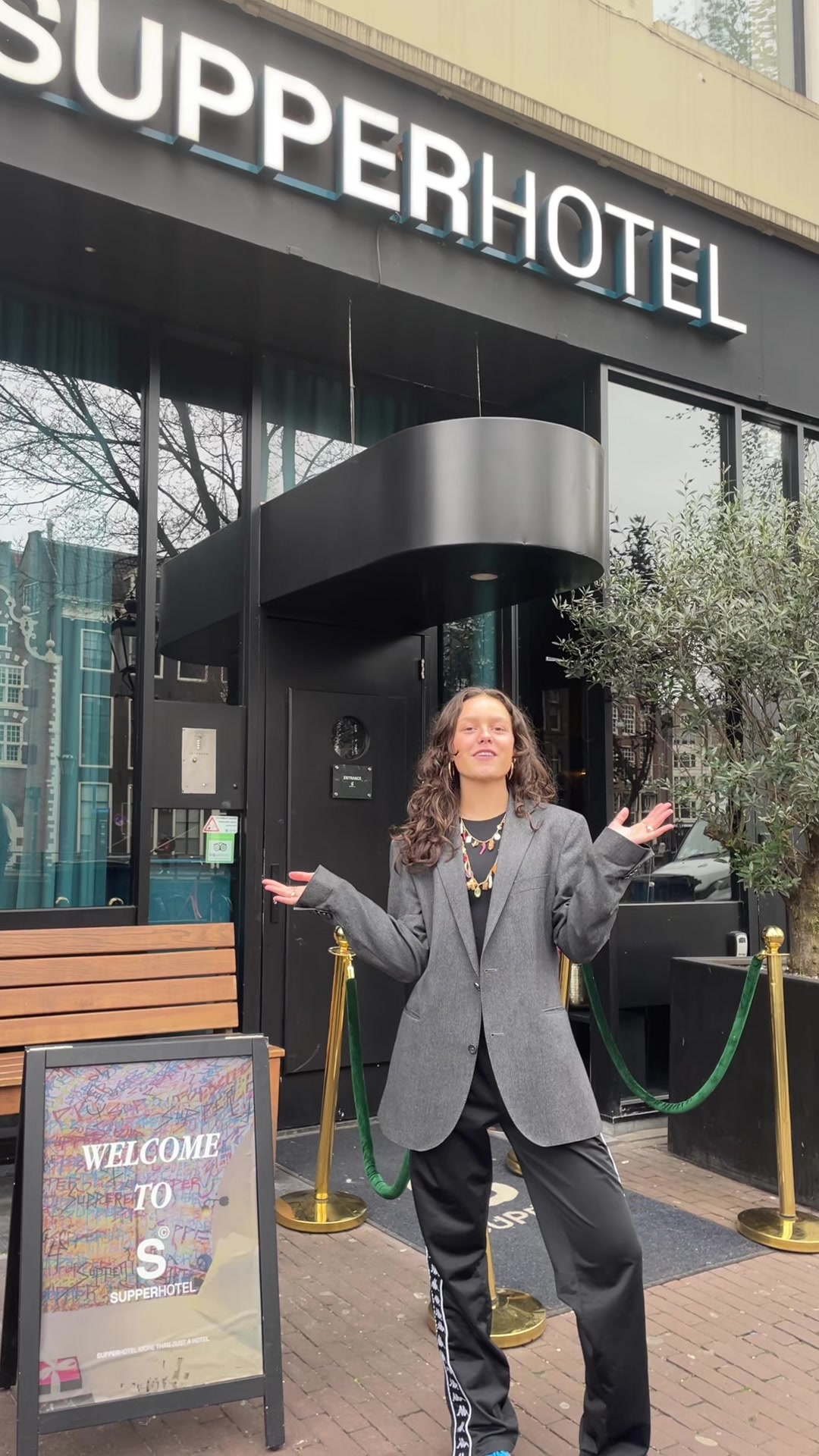 Hotel tour✨🕺 
#fyp #hotel #supperhotel #amsterdam