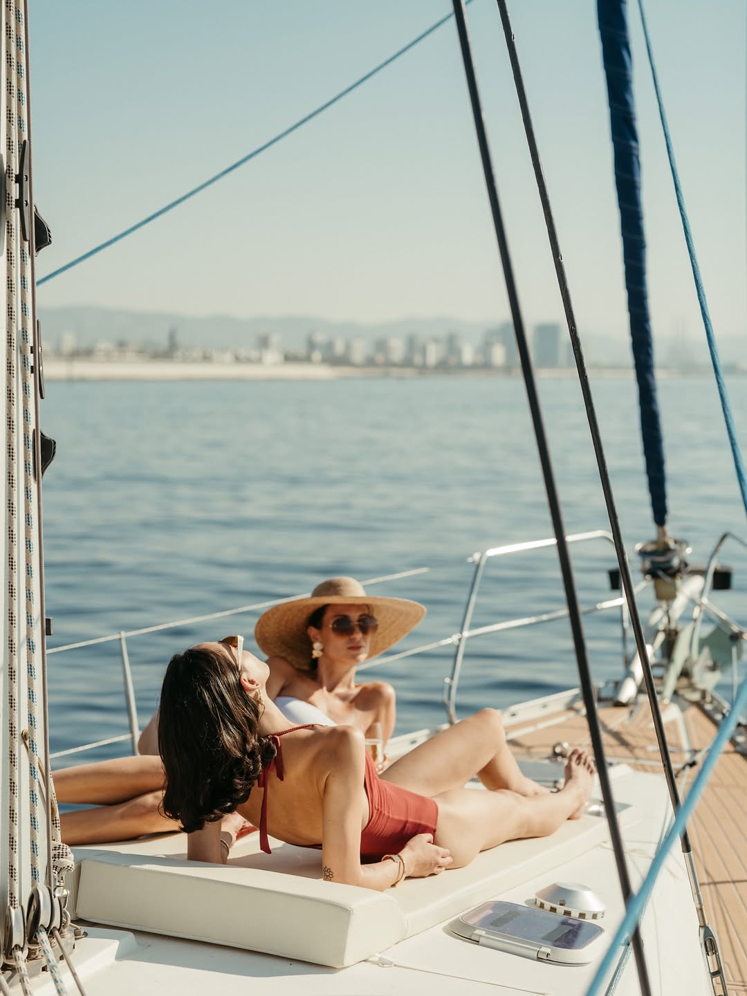 Lado Mar, a summer somewhere between shades of blue. Barcelona at its most alive. 

#HotelArtsBarcel