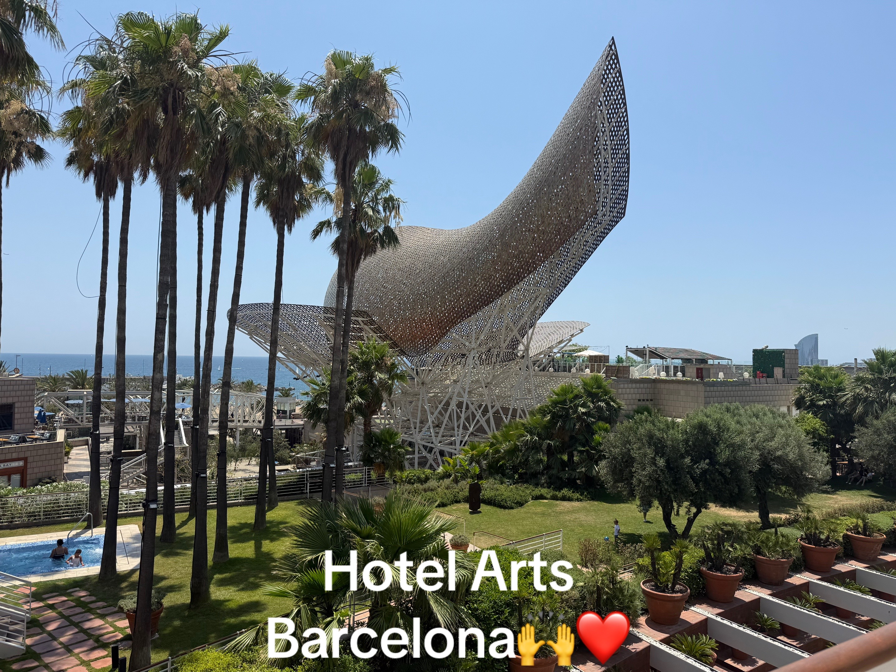 Barcelona pit stop before cruise!
#barcelona #eurotrip #family