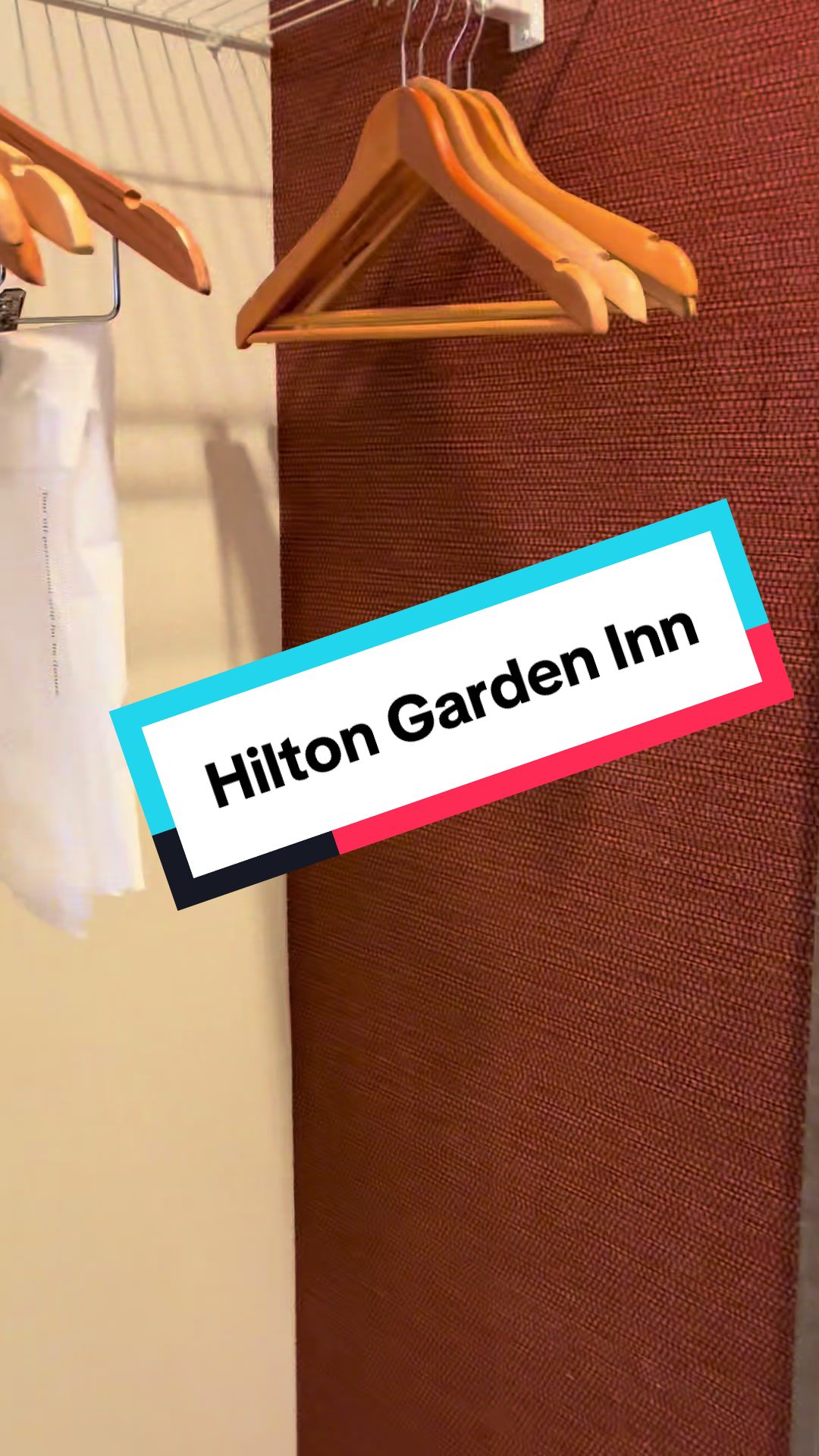 Just stayed at the Hilton Garden Inn and I gotta say… 10/10 🙌
🧼 It was SO clean you could smell ho