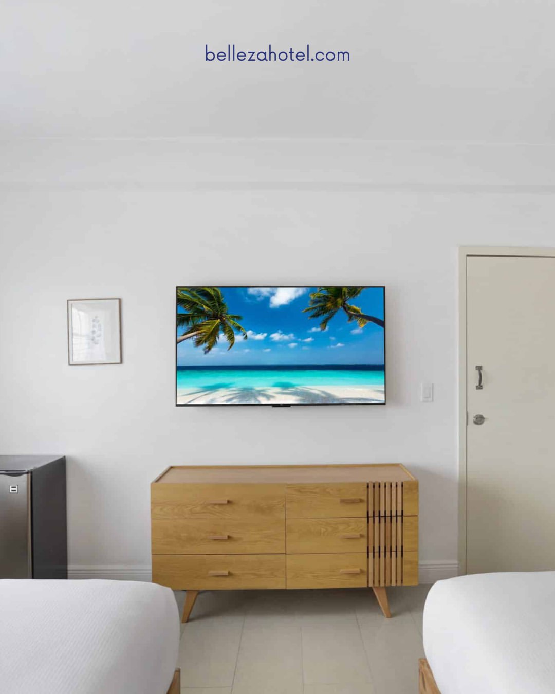 Why watch paradise on TV when you can step outside and live it?

🔹 Room: Superior Double

🔗 Book y