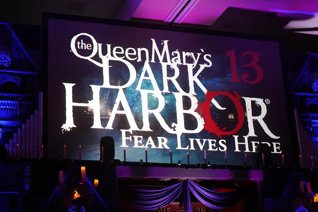 #thequeenmarydarkharbor  #thequeenmary  #midsummerscream