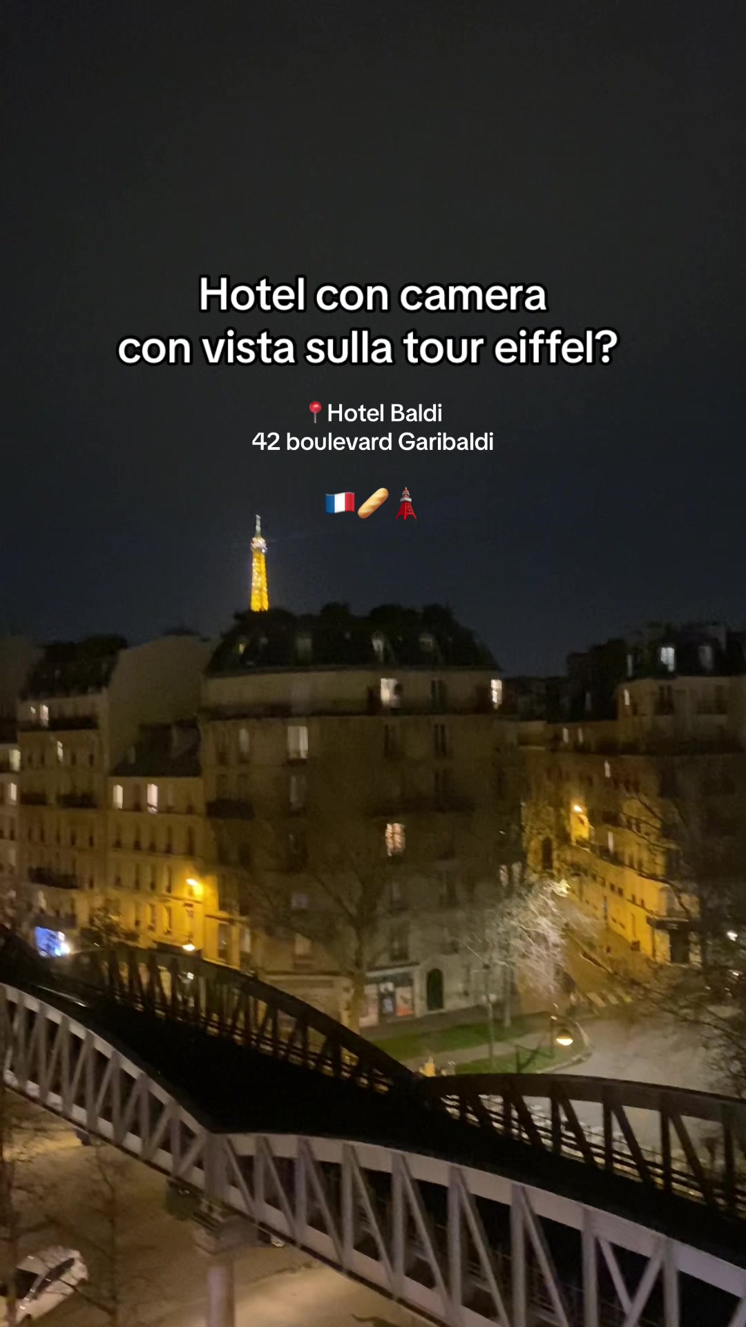chiedere la superior con vista🥺 
Vicinissimo alla Tour e alla metro (3 diversi colori a 5 minuti) i