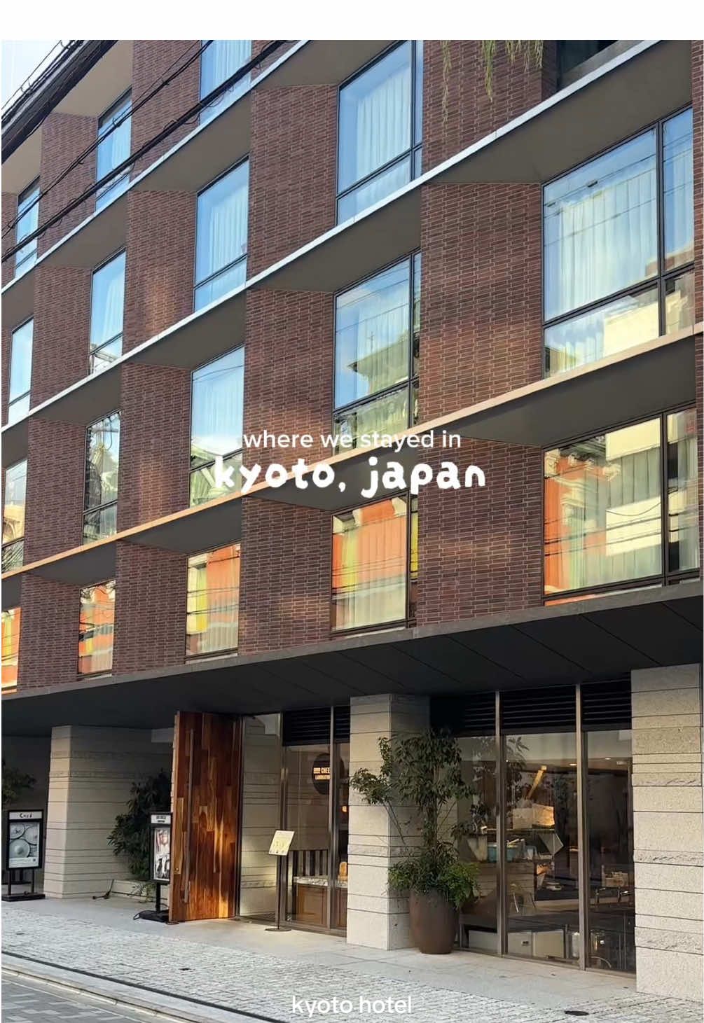 Where we stayed in Kyoto, Japan 🇯🇵❤️

Save this if you’re planning a trip to Kyoto 📍Mitsui Garden