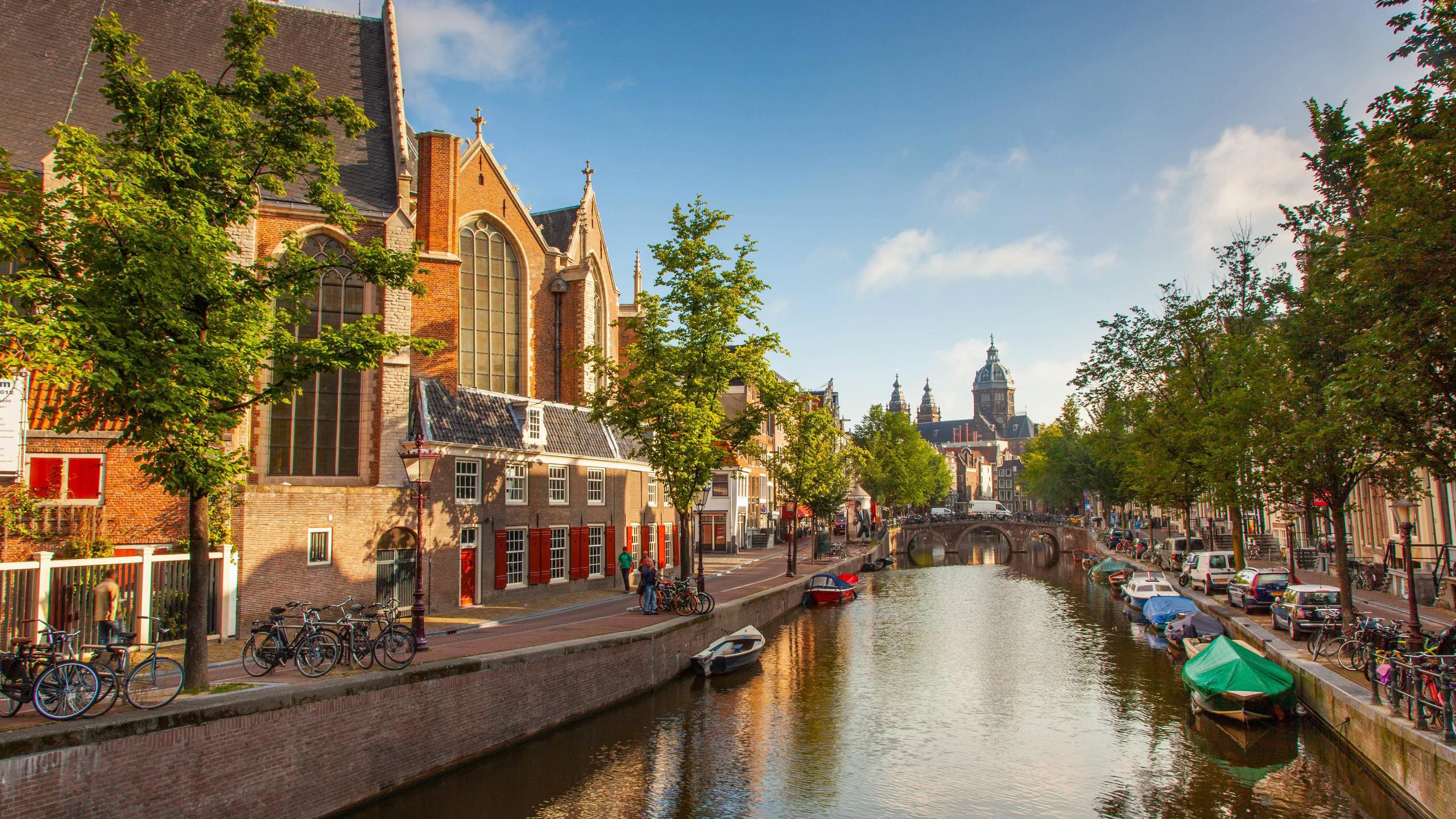 🇳🇱 Explore Amsterdam — the city of canals, bikes & cafés — for just £189pp! 😍
7 nights + flights 