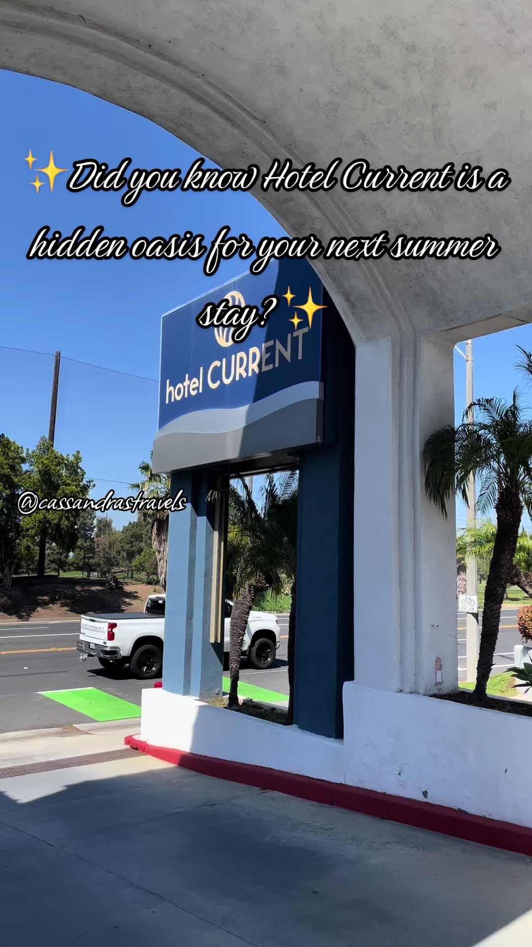 ✨ Did you know Hotel Current is a hidden oasis for your next summer stay? ✨ • #hotelcurrentlongbeach